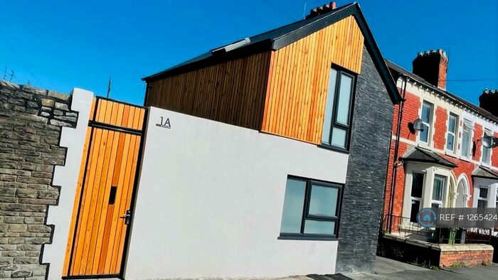 1 Bedroom Detached House To Rent In Coedcae Street, Cardiff, CF11