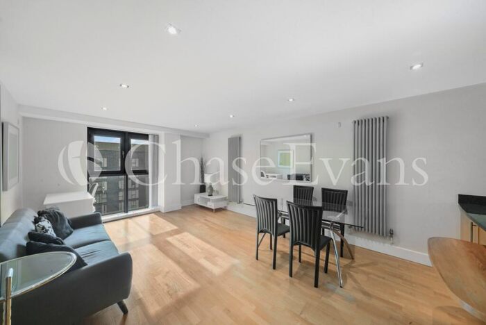 1 Bedroom Flat To Rent In Millharbour, Canary Wharf, London, E14