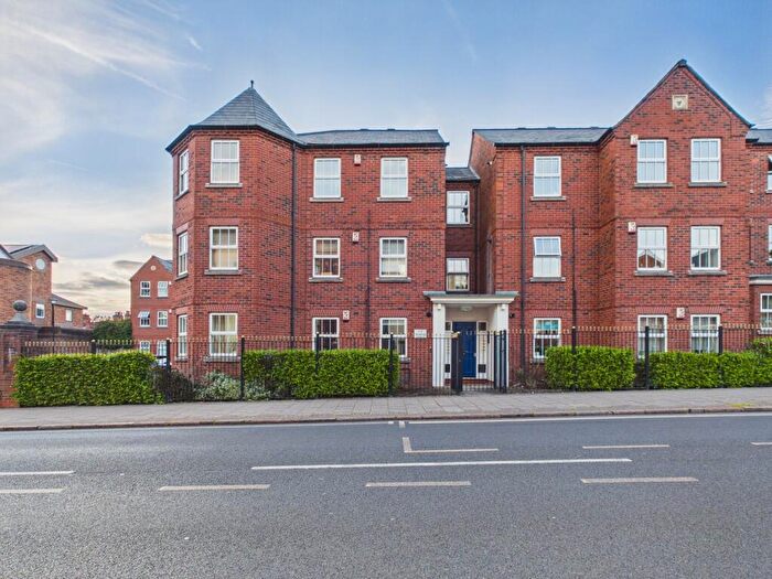 2 Bedroom Flat For Sale In Upper Bond Street, Hinckley, LE10