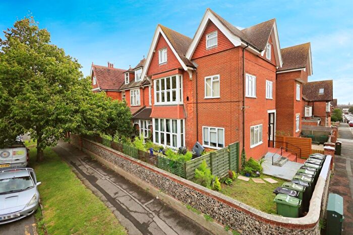 2 Bedroom Flat For Sale In Eversfield Road, Eastbourne, BN21
