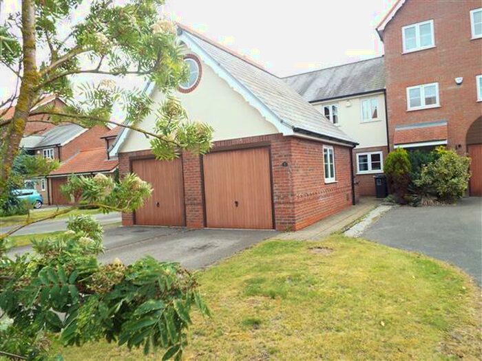 2 Bedroom Town House To Rent In Park Lane, Burton Waters, Lincoln, LN1