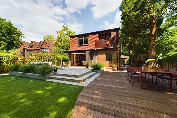 4 Bedroom House For Sale In Heath Drive, Walton On The Hill, KT20