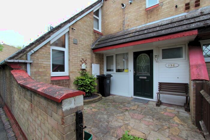 3 Bedroom Terraced House To Rent In , Wickford Place, Baslidon, SS13
