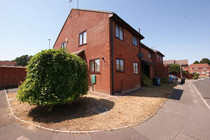 1 Bedroom Semi-Detached House For Sale In Chaffinch Close, Creekmoor, Poole, BH17
