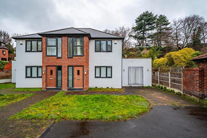 2 Bedroom Semi Detached House For Sale In Fishpond Drive, Nottingham, NG7