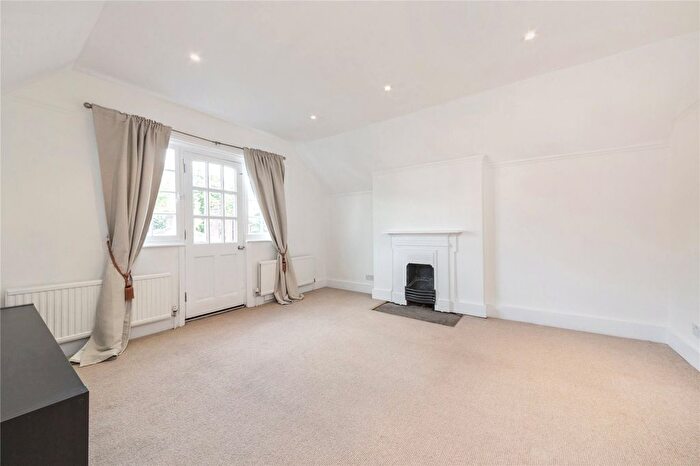 6 Bedroom Terraced House To Rent In Platts Lane, Hampstead, NW3