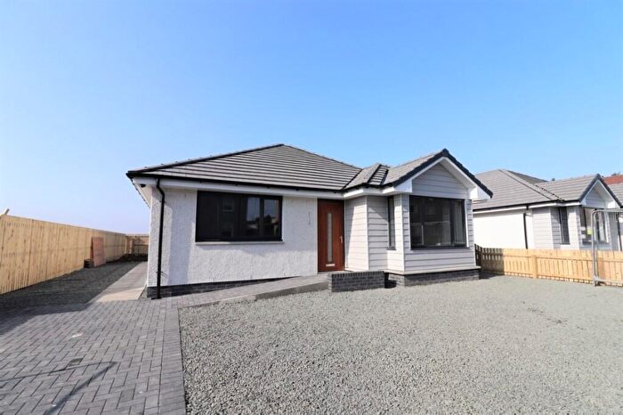 3 Bedroom Detached Bungalow For Sale In St. Catherines Crescent, Shotts, Lanarkshire, ML7