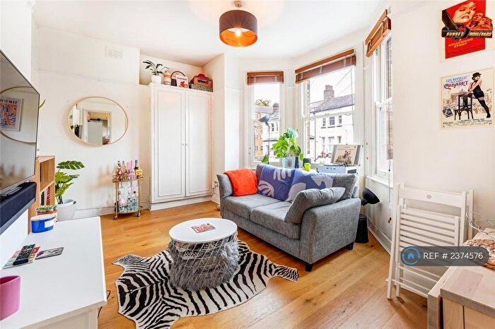 2 Bedroom Flat To Rent In Alderbrook Road, London, SW12