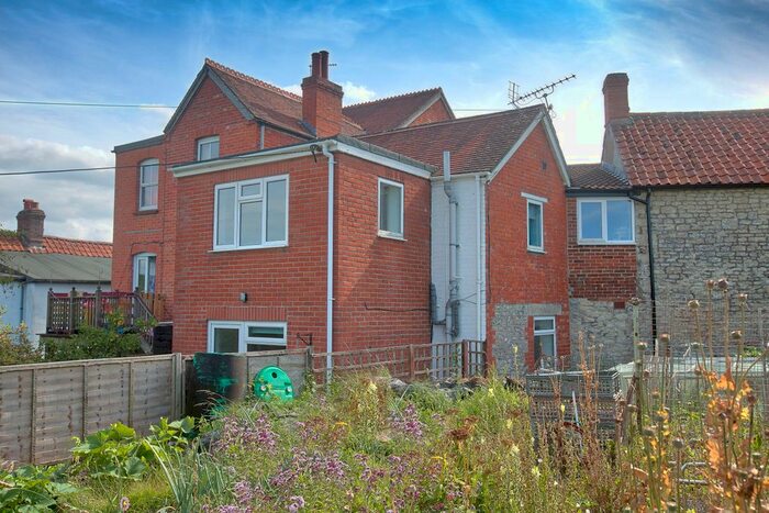 2 Bedroom Cottage To Rent In Steep Street, Mere, Warminster BA12