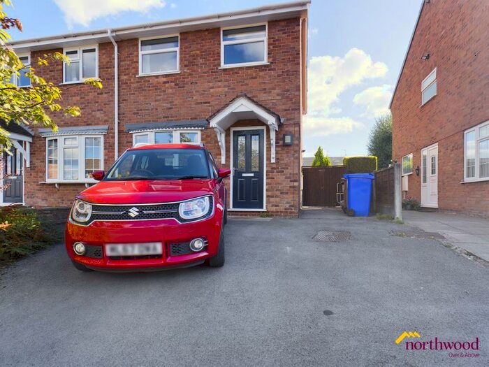 3 Bedroom Semi-Detached House To Rent In Padstow Way, Trentham, Stoke-on-Trent, ST4