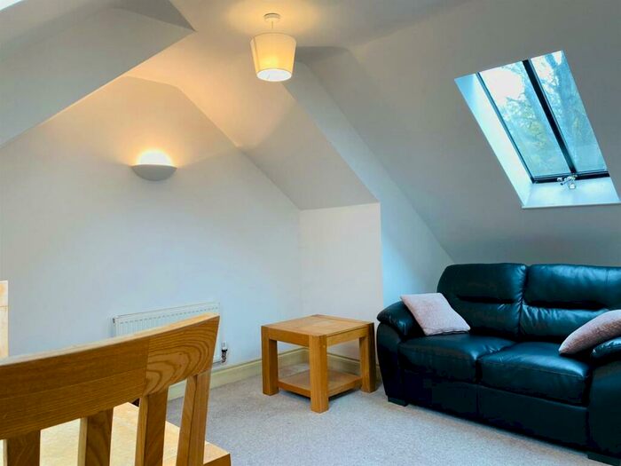1 Bedroom Flat To Rent In Flat Old Paper Mill, Cambridge, CB5