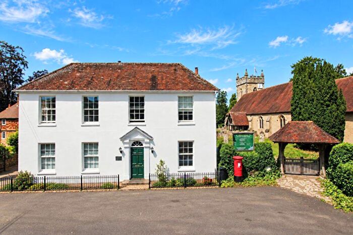 2 Bedroom Flat For Sale In High Street, Bordon, GU35