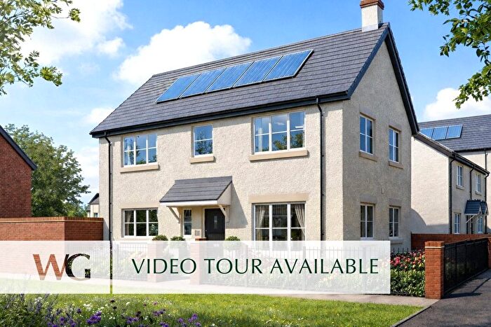 3 Bedroom Detached House For Sale In Alphington, Exeter, Devon, EX2