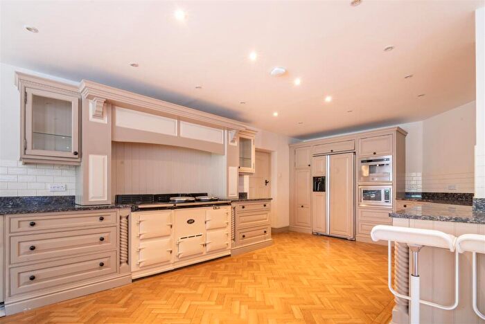 9 Bedroom Detached House For Sale In Bembridge, PO35
