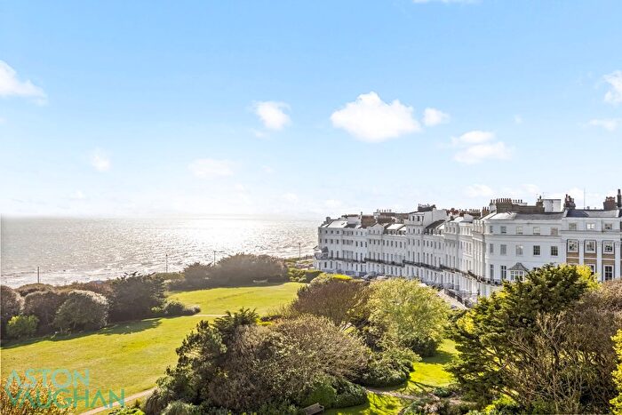 2 Bedroom Flat For Sale In Sussex Square, Brighton, BN2