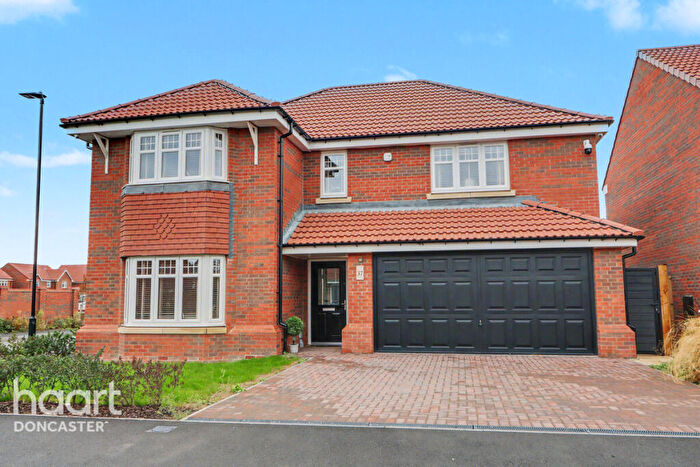 5 Bedroom Detached House For Sale In Butterfly Way, Rossington, Doncaster, DN11