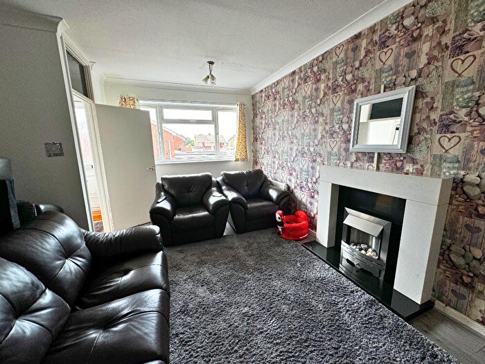 2 Bedroom Maisonette To Rent In Lambs Farm Road, Horsham, West Sussex, RH12