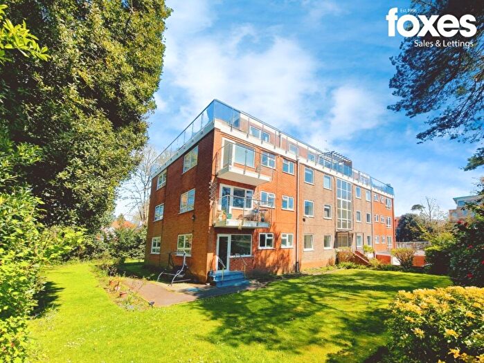 2 Bedroom Flat For Sale In Easter Court, St. Johns Road, Bournemouth, Dorset, BH5