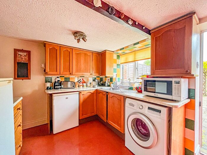 2 Bedroom Semi-Detached House For Sale In Manchester Road, Ninfield, TN33