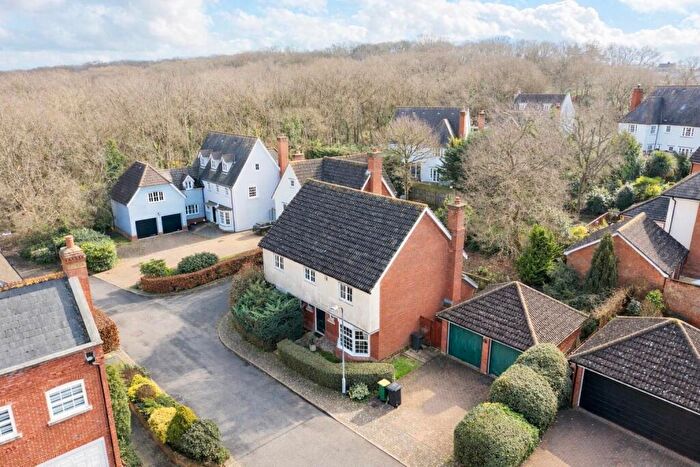 4 Bedroom Detached House For Sale In Wood Avenue, Hockley, Essex, SS5