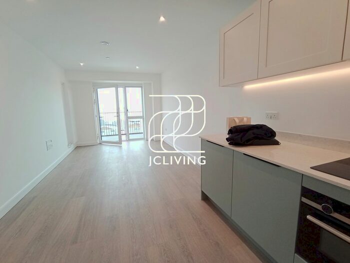 1 Bedroom Flat To Rent In Seagull Lane, London, E16