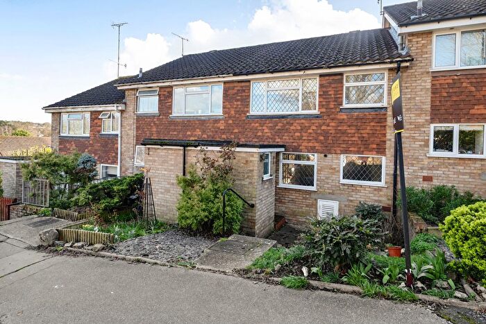 3 Bedroom Terraced House For Sale In Ryarsh Crescent, Orpington, BR6