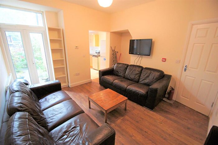 6 Bedroom Terraced House To Rent In Brailsford Road, Fallowfield, M14