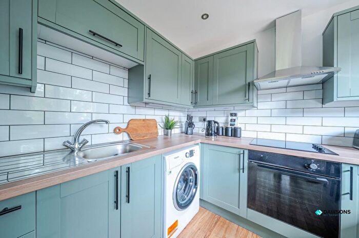 1 Bedroom Flat For Sale In Ilston Way, West Cross, Swansea, SA3