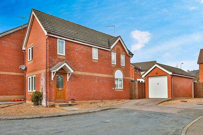 3 Bedroom Detached House To Rent In Rowton Heath, Thorpe St. Andrew, Norwich, NR7