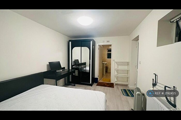 Studio To Rent In Walnut Close, Eastleigh, SO53