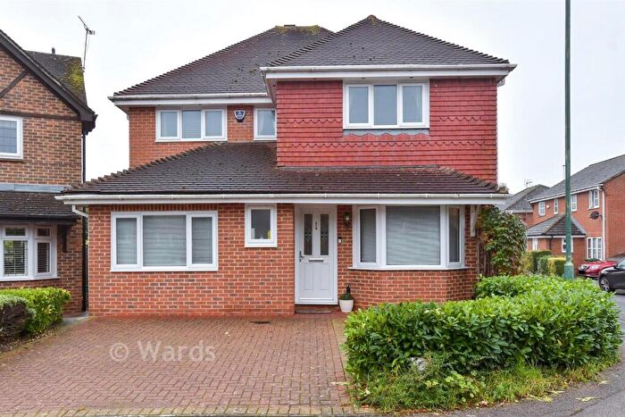 4 Bedroom Detached House For Sale In Halfpenny Close, Barming, Maidstone, Kent, ME16