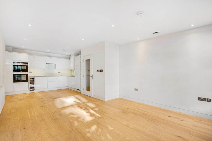 2 Bedroom Flat To Rent In Wyfold Road, London, SW6