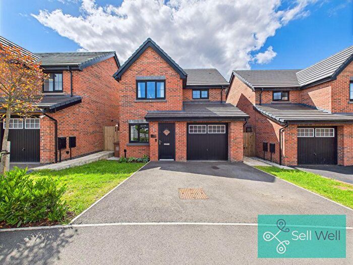3 Bedroom Detached House For Sale In Ironstone Way, Worsley, Manchester, M28