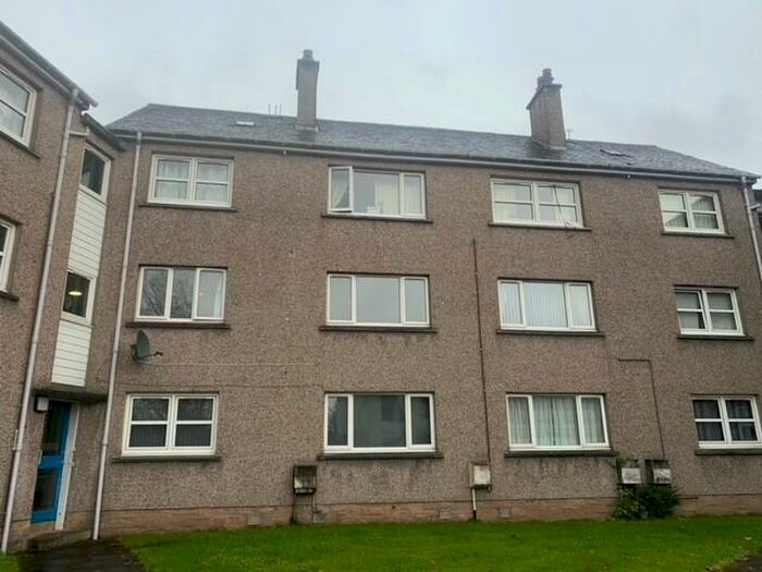 1 Bedroom Flat To Rent In Queens Court, Bridge Of Allan, Stirling, FK9