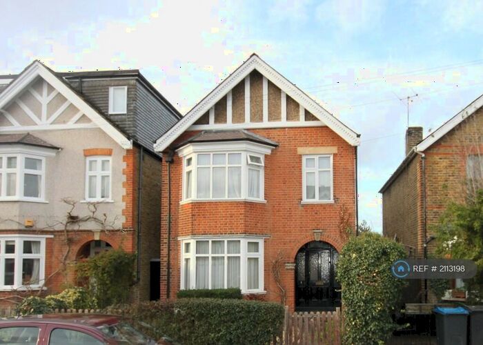 4 Bedroom Detached House To Rent In Broomfield Road, Surbiton, KT5