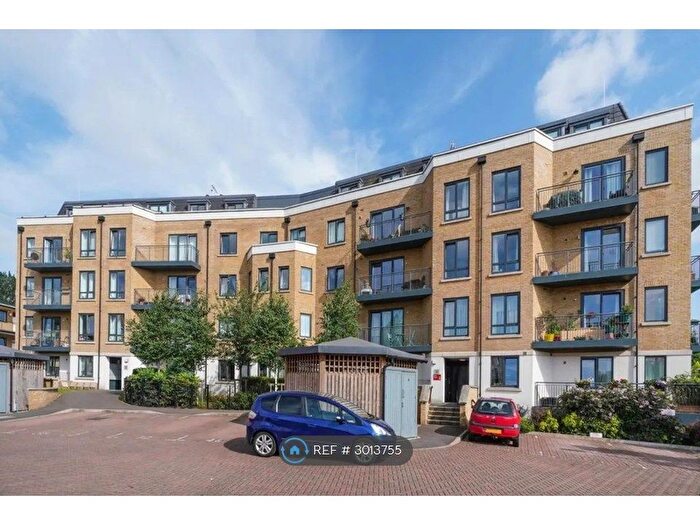 2 Bedroom Flat To Rent In Dock Meadow Reach, London, W7