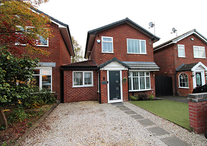 3 Bedroom Detached House For Sale In Dunster Drive, Flixton, M41