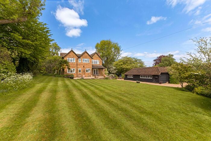 5 Bedroom Detached House For Sale In Bernards Close, Great Missenden, HP16