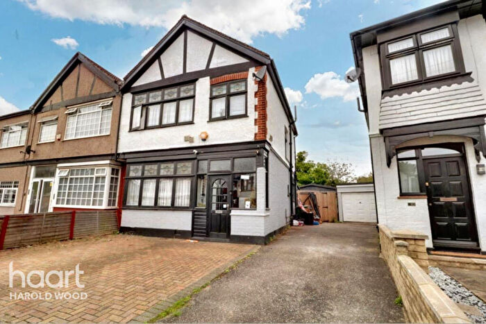 4 Bedroom Semi-Detached House For Sale In Masefield Crescent, Romford, RM3