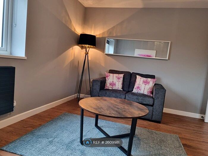 1 Bedroom Flat To Rent In The Old Surgery, Redditch, B98