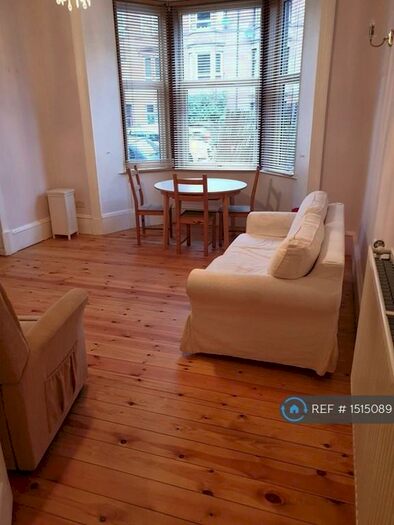 2 Bedroom Flat To Rent In Arundel Drive, Glasgow, G42