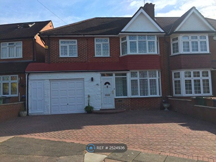 5 Bedroom Semi-Detached House To Rent In Gyles Park, Stanmore, HA7
