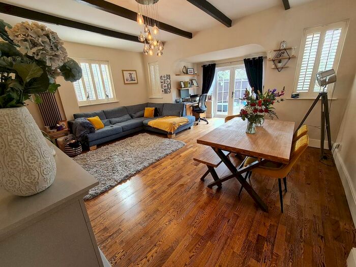 2 Bedroom Bungalow For Sale In Winslow Road, Milton Keynes, MK17