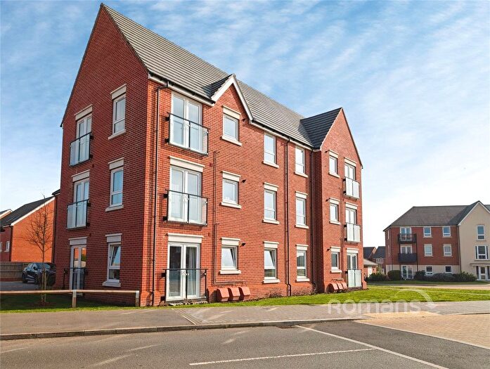 1 Bedroom Flat For Sale In Bolton Drive, Shinfield, Wokingham, RG2