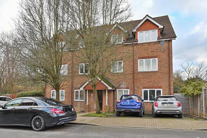 1 Bedroom Flat To Rent In Cherry Gardens, Northolt, UB5