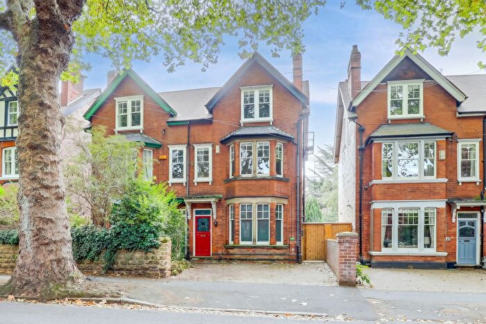 2 Bedroom Flat For Sale In Tavistock Drive, Nottingham, NG3