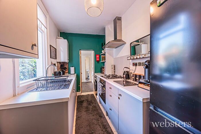 3 Bedroom Terraced House For Sale In Warwick Street, Norwich, NR2