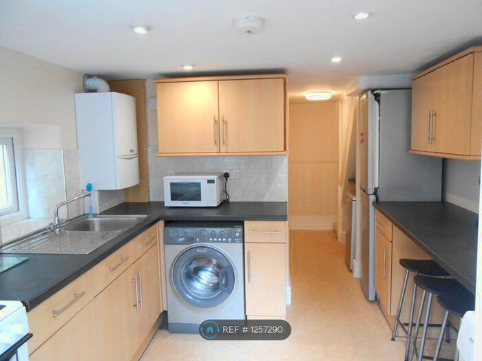 5 Bedroom Terraced House To Rent In Livingstone Terrace, Bath, BA2