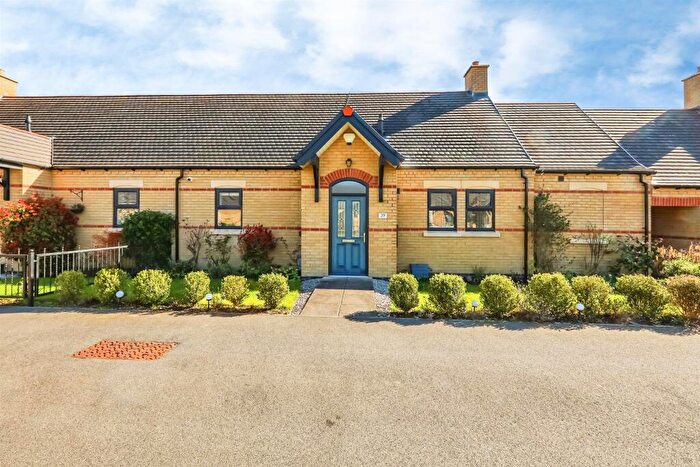 3 Bedroom Semi Detached House For Sale In Robertson Grove, Rhodesia, Worksop, S80