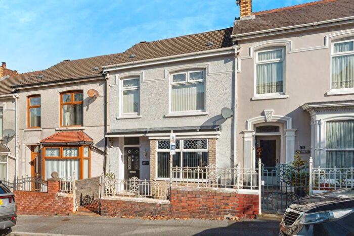 3 Bedroom Terraced House For Sale In College Hill, Llanelli, Carmarthenshire, SA15